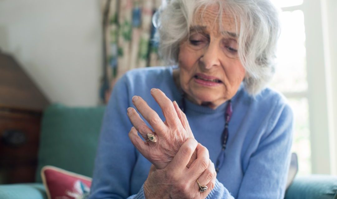Eating More Vegetables and Olive Oil may Benefit Rheumatoid Arthritis Patients