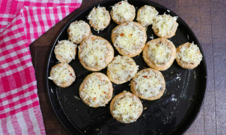 Paleo Crab-Stuffed Mushroom Caps
